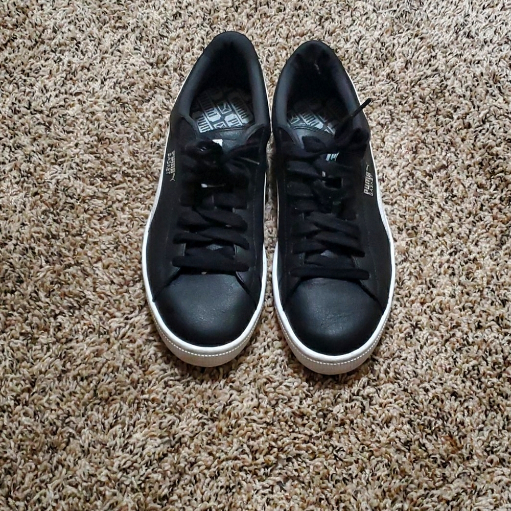 Mens shoes